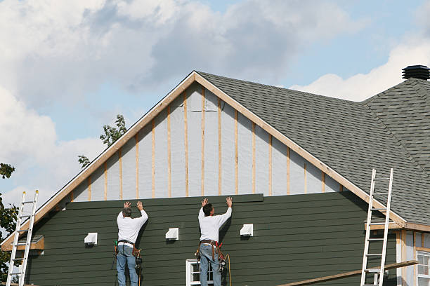 Professional Siding Contractor technician working in Owensville, IN